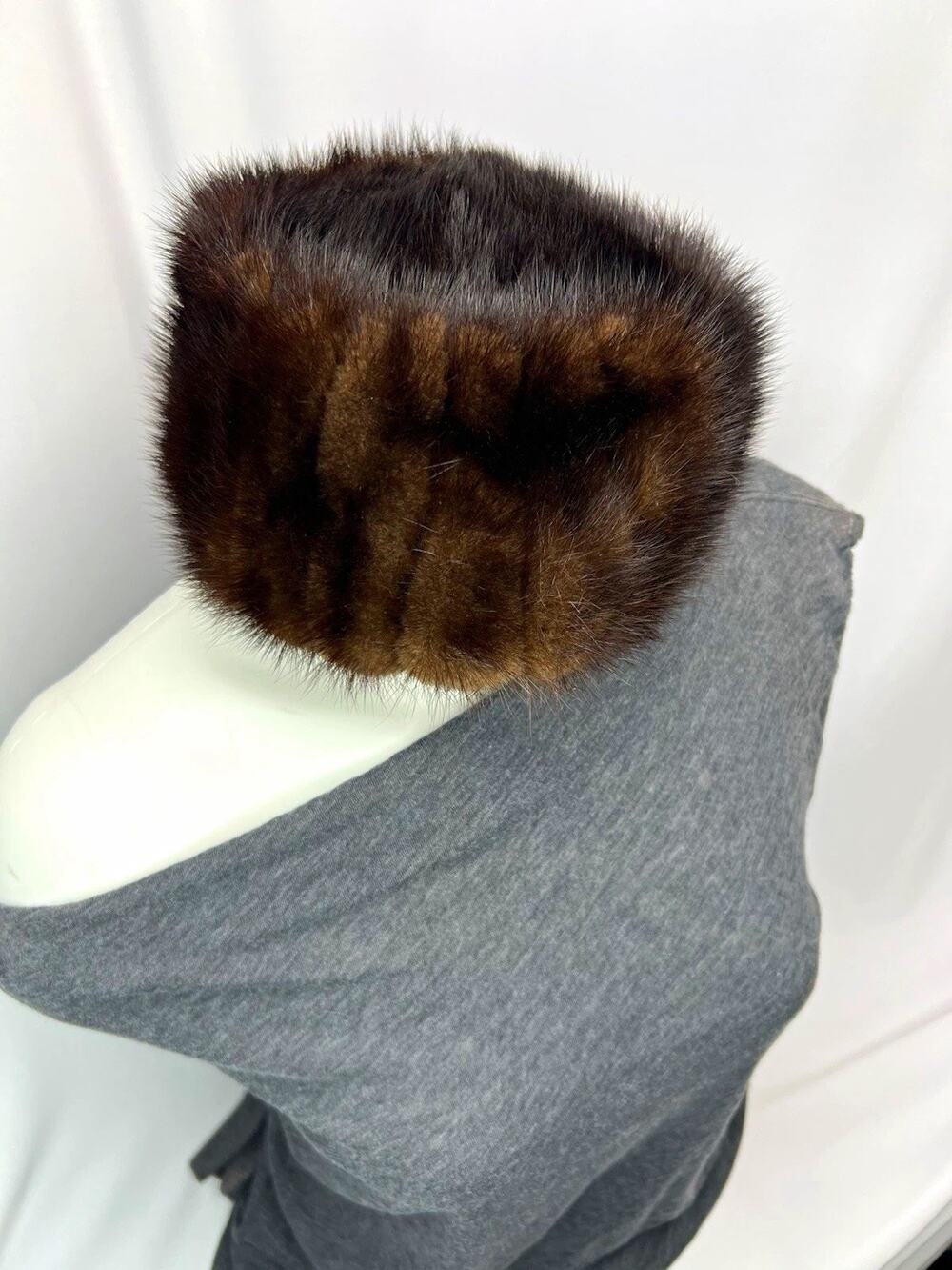 Vintage 1960s Mr. Charles Genuine Mahogany Mink Fur Pillbox Hat Size M 22”